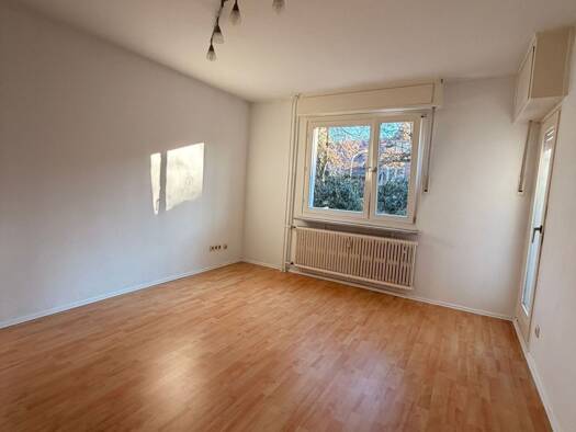 Wohnung zur Miete 395 € 2 Zimmer 62 m² EG frei ab sofort Elly-Kutscher-Straße 9 Bad Kösen Naumburg (Saale) 06628