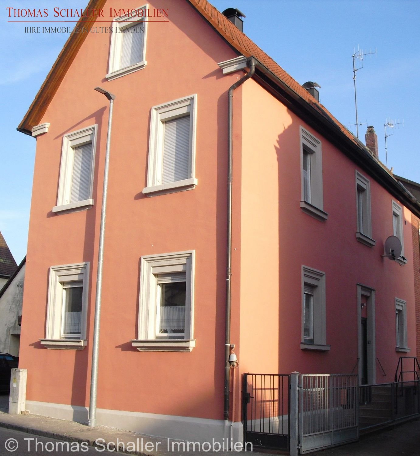 Mehrfamilienhaus zum Kauf 510.700 € 6 Zimmer 151 m²<br/>Wohnfläche 160 m²<br/>Grundstück Gunzenhausen Gunzenhausen 91710