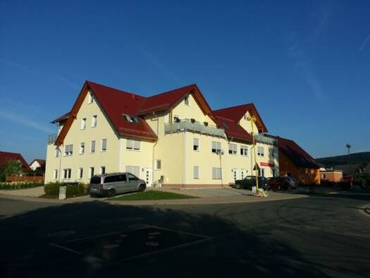 Wohnung zur Miete 1.325 € 4,5 Zimmer 106,4 m² Geschoss 2/3 frei ab 01.05.2026 Johann-Scholz-Straße 47 Bad Berka 99438