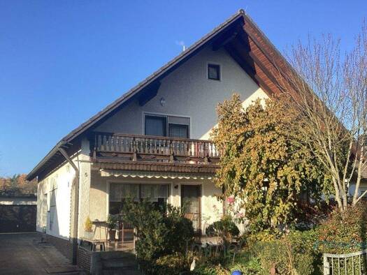 Mehrfamilienhaus zum Kauf 446.000 € 9 Zimmer 176 m² 756 m² Grundstück Neubernricht Amberg 92224