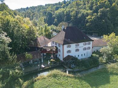Haus zum Kauf 449.900 € 11 Zimmer 361,7 m² 1.720 m² Grundstück Ofteringen Wutöschingen / Ofteringen 79793