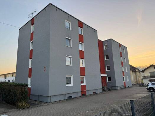 Wohnung zum Kauf 215.000 € 3 Zimmer 74,9 m² 3. Geschoss frei ab sofort Gaisbergstraße 3 Tittmoning Tittmoning 84529