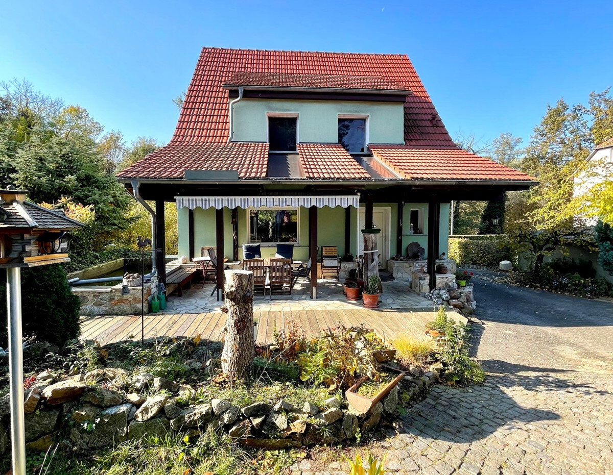 Einfamilienhaus zum Kauf 399.000 € 5 Zimmer 110 m²<br/>Wohnfläche 1.352 m²<br/>Grundstück 01.02.2025<br/>Verfügbarkeit Alt-Lausa/Friedersdorf Weixdorf 01108