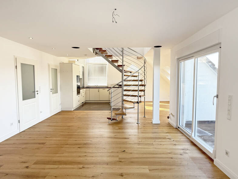 Maisonette zum Kauf 579.000 € 5 Zimmer 145 m² Dachgeschoss frei ab sofort Innenstadt Bad Oeynhausen 32545