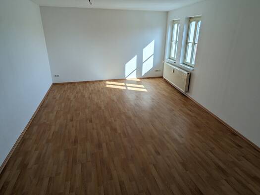Wohnung zur Miete 400 € 2 Zimmer 53 m² 3. Geschoss frei ab sofort Zierker Str 14 Neustrelitz 17235