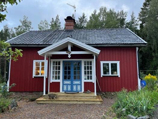Einfamilienhaus zum Kauf 420.000 € 8 Zimmer 180 m² 12.380 m² Grundstück Enköpings kommun 749 63