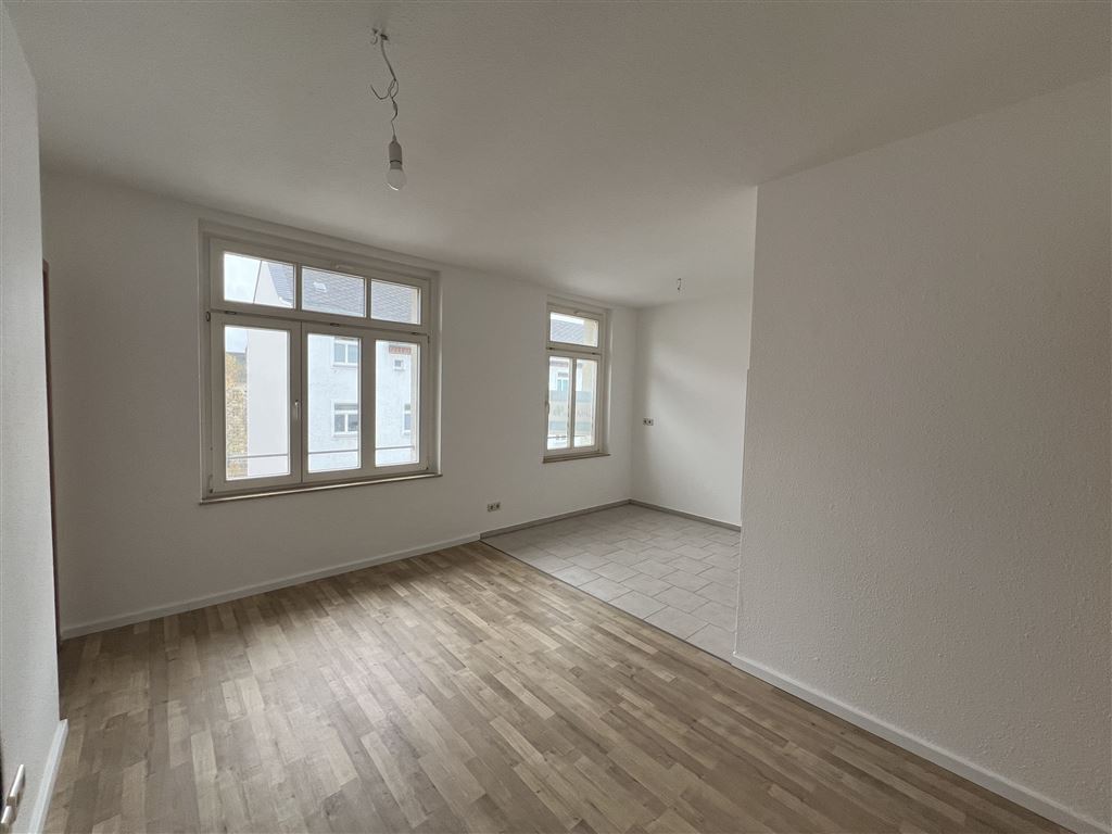 Wohnung zur Miete 225 € 2 Zimmer 35,8 m²<br/>Wohnfläche 3.<br/>Geschoss Jahnstraße 65 Lutherviertel 221 Chemnitz 09126