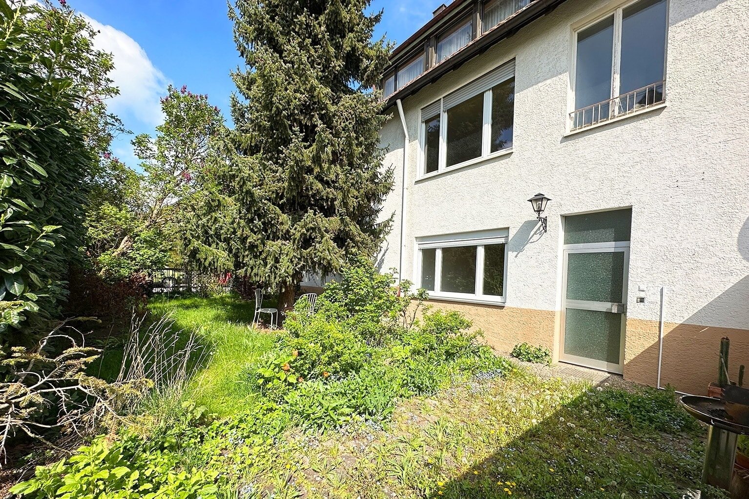 Mehrfamilienhaus zum Kauf 798.000 € 8,5 Zimmer 249,2 m²<br/>Wohnfläche 408 m²<br/>Grundstück Dachswald Stuttgart 70569