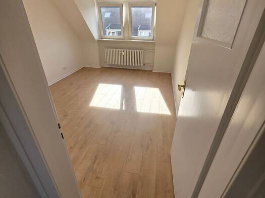 Wohnung zur Miete 1.245 € 4 Zimmer 83 m² 5. Geschoss frei ab 01.11.2026 Marschallstraße 10 Pempelfort Düsseldorf 40477
