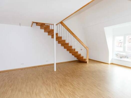 Maisonette zur Miete 1.620 € 4 Zimmer 110 m² Geschoss 3/4 frei ab 01.12.2026 Innenstadt Reutlingen 72764