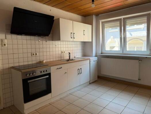 Wohnung zur Miete 550 € 4 Zimmer 92 m² 1. Geschoss frei ab sofort Von-der-Tann-Straße 15 Innenstadt Pirmasens 66953