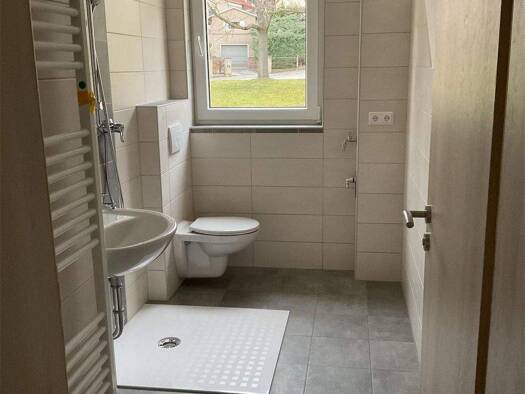 Wohnung zur Miete 330 € 3 Zimmer 58,4 m² Emil-von-Behring-Straße 12 Schmölln 04626