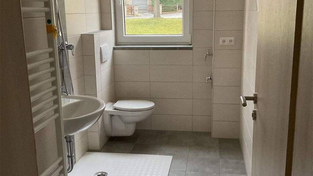 Wohnung zur Miete 330 € 3 Zimmer 58,4 m² Emil-von-Behring-Straße 12 Schmölln 04626