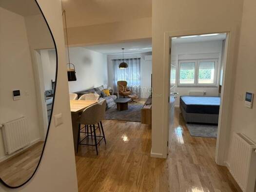 Wohnung zur Miete 1.000 € 1 Zimmer 50 m² 3. Geschoss Gornji grad / Centar, Osijek Osijek