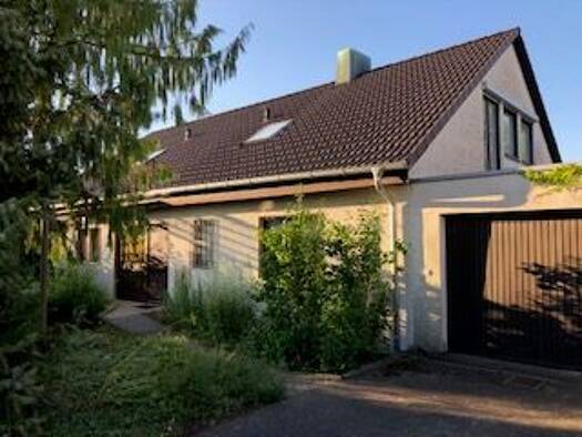 Einfamilienhaus zum Kauf provisionsfrei 640.000 € 8,5 Zimmer 155 m² 731 m² Grundstück Kuppingen Herrenberg 71083