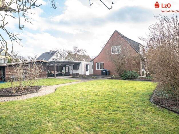 Mehrfamilienhaus zum Kauf 314.000 € 10 Zimmer 176,7 m² 972 m² Grundstück Brake 26919