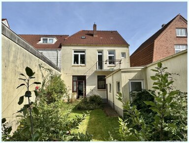 Mehrfamilienhaus zum Kauf 250.000 € 6 Zimmer 150 m² 330 m² Grundstück Zentrum Husum 25813