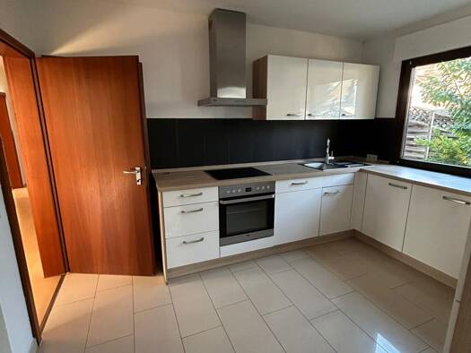 Wohnung zur Miete 790 € 4 Zimmer 104 m² frei ab sofort Stadeln Fürth 90765