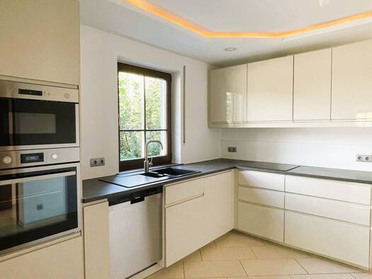 Wohnung zur Miete 1.090 € 2 Zimmer 79 m² Feldkirchen Feldkirchen 94351