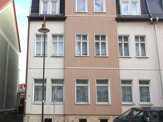Haus zum Kauf 90.000 € 10 Zimmer 247 m² 831 m² Grundstück Naumburg Naumburg (Saale) 06618