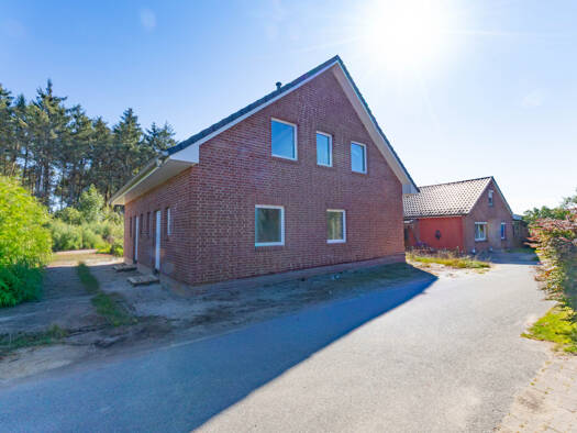 Doppelhaushälfte zur Miete - Erstbezug 950 € 3 Zimmer 77 m² frei ab 15.01.2026 Nordhastedt 25785