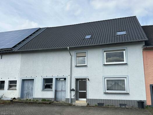 Einfamilienhaus zum Kauf 149.000 € 8 Zimmer 145 m² 954 m² Grundstück Reinsfeld 54421