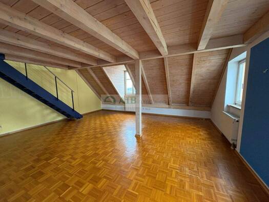 Wohnung zum Kauf 70.000 € 2 Zimmer 65 m² Lengefeld 09514