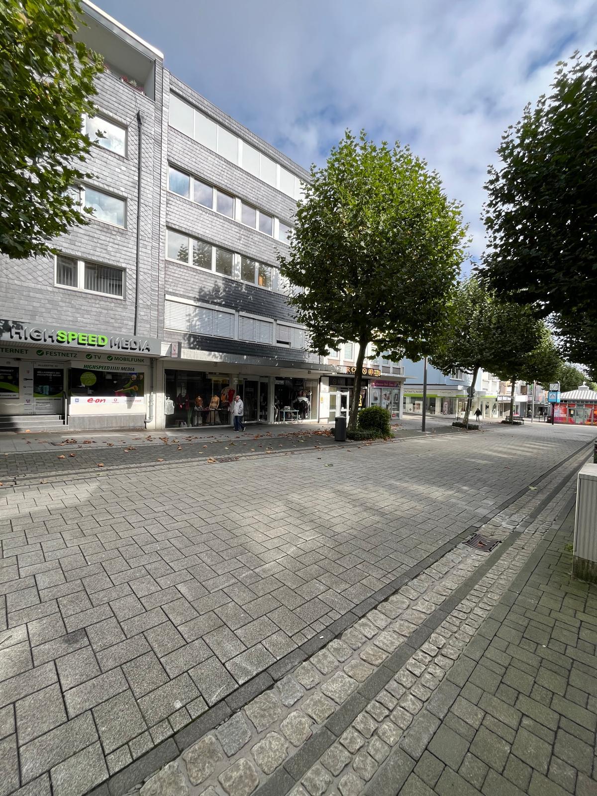 Wohn- und Geschäftshaus zum Kauf provisionsfrei als Kapitalanlage geeignet 975.000 € 672 m²<br/>Fläche 298 m²<br/>Grundstück Mitte Remscheid 42853