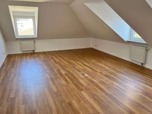 Wohnung zur Miete 540 € 2 Zimmer 80 m² 3. Geschoss frei ab 01.04.2026 Bad Kissingen 97688