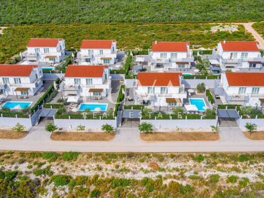 Haus zum Kauf 4.250.000 € 40 Zimmer 1.630 m² Debeljak, Sukosan Sukošan