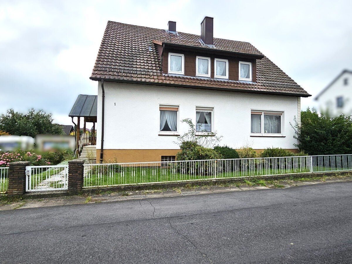 Mehrfamilienhaus zum Kauf 349.000 € 6 Zimmer 174 m²<br/>Wohnfläche 808 m²<br/>Grundstück Weimar Ahnatal / Weimar 34292