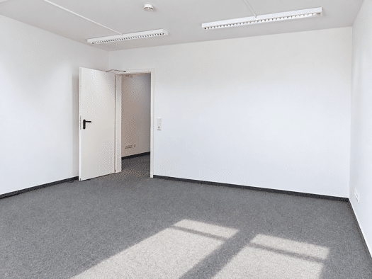 Büro zur Miete provisionsfrei 1.290 € 4 Zimmer 104,2 m² Bürofläche Siemensstraße 26 Husum Husum 25813