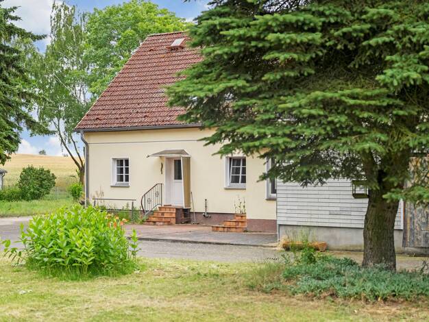Bauernhaus zum Kauf 335.000 € 6 Zimmer 171,1 m² 11.020 m² Grundstück Kraatz Nordwestuckermark 17291