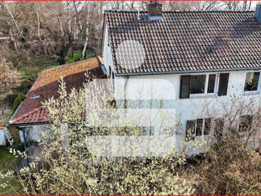 Doppelhaushälfte zum Kauf 220.000 € 5 Zimmer 157 m² 912 m² Grundstück Kulmbach Kulmbach 95326