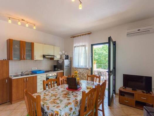 Wohnung zur Miete 1.200 € 3 Zimmer 67 m² 1. Geschoss Labin Labin