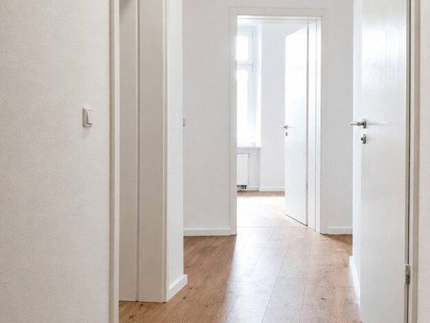 Wohnung zur Miete 656 € 3 Zimmer 72 m² 1. Geschoss frei ab sofort Rosa-Luxemburg-Straße 60 Neustadt-Neuschönefeld Ost 04315