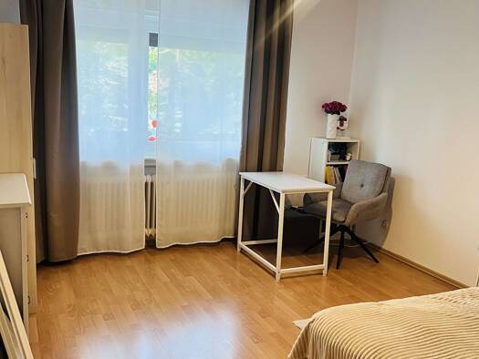 Wohnung zur Miete 830 € 3 Zimmer 79 m² frei ab sofort Waldstadt Waldstadt 76139