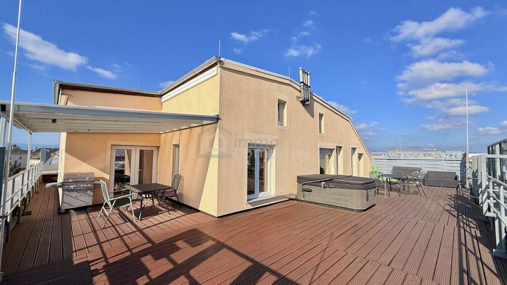 Wohnung zur Miete 1.614 € 3 Zimmer 104 m² 2. Geschoss Wiener Neustadt 2700