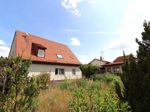Einfamilienhaus zum Kauf 330.000 € 6 Zimmer 143 m² 280 m² Grundstück Erlangen 91056