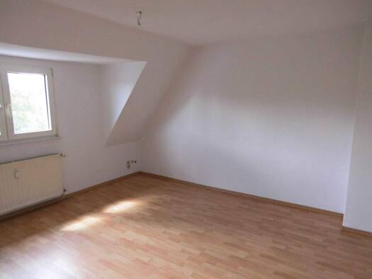 Wohnung zur Miete 265 € 3 Zimmer 63 m² Reichenbach 08468