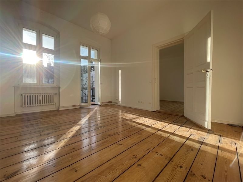 Wohnung zum Kauf 349.000 € 2 Zimmer 56 m²<br/>Wohnfläche 4.<br/>Geschoss ab sofort<br/>Verfügbarkeit Rönnestr. 24 Charlottenburg Berlin 14057