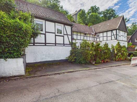 Einfamilienhaus zum Kauf 119.000 € 4 Zimmer 135 m² 272 m² Grundstück Grevenstein Meschede 59872