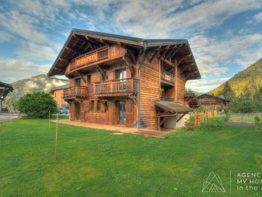Haus zum Kauf 1.650.000 € 222 m² 815 m² Grundstück Montriond 74110
