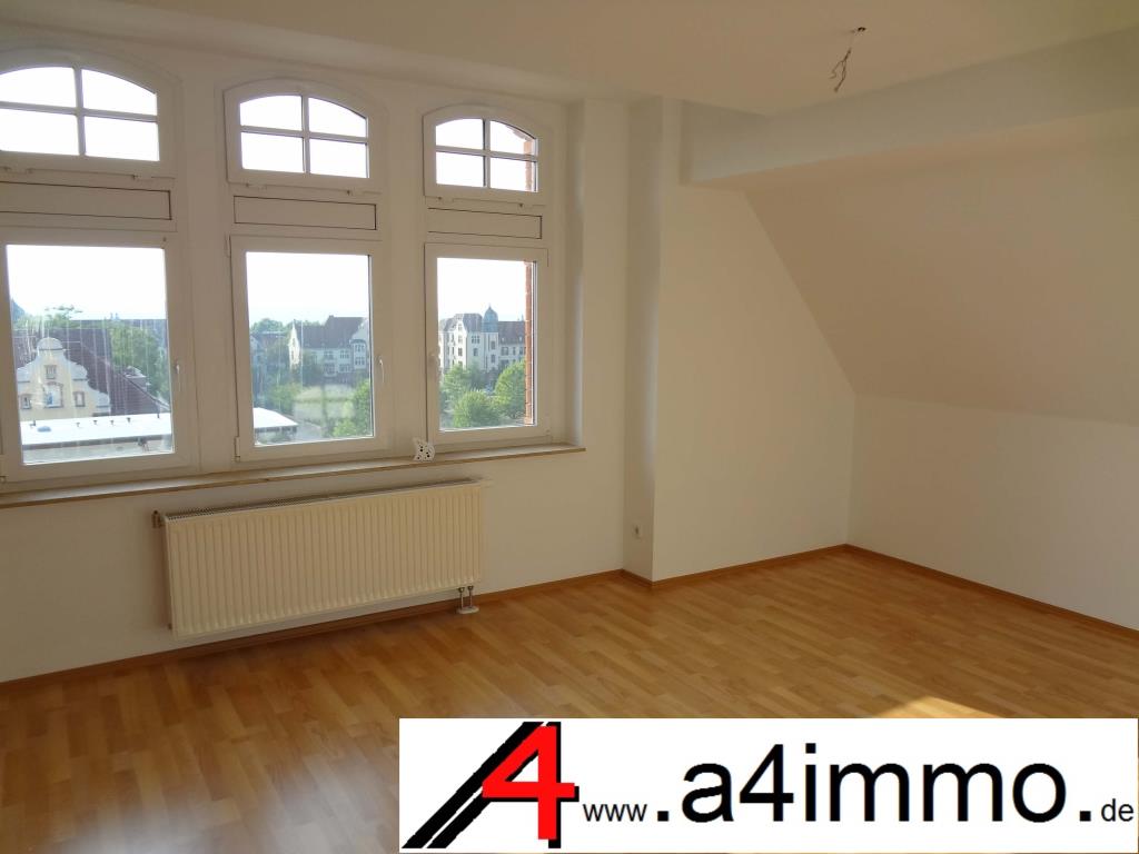 Wohnung zur Miete 307 € 2 Zimmer 57,4 m²<br/>Wohnfläche Franz-Petrich-Str. 73 Gerhart-Hauptmann-Straße / Dehmelstraße Gera 07546