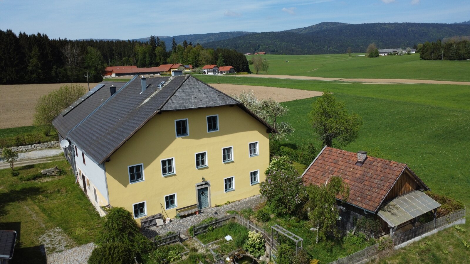 Bauernhaus zum Kauf 348.000 € 7 Zimmer 267 m²<br/>Wohnfläche 1.699 m²<br/>Grundstück Hinteranger 51 Schwarzenberg am Böhmerwald 4164