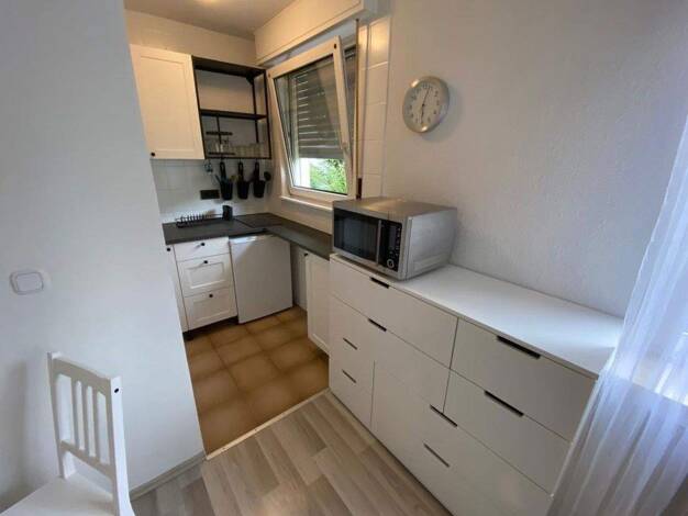 WG-Zimmer zur Miete Wohnen auf Zeit 350 € 28 m² 2. Geschoss frei ab 22.12.2025 Dieselstraße 26 Wiesbaden 65197