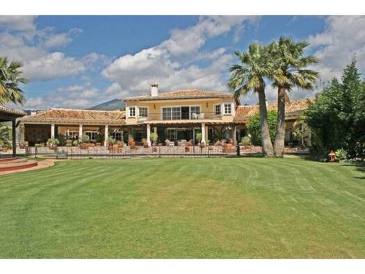 Villa zur Miete 15.000 € 8 Zimmer 2.000 m² 30.000 m² Grundstück Almeria 04004