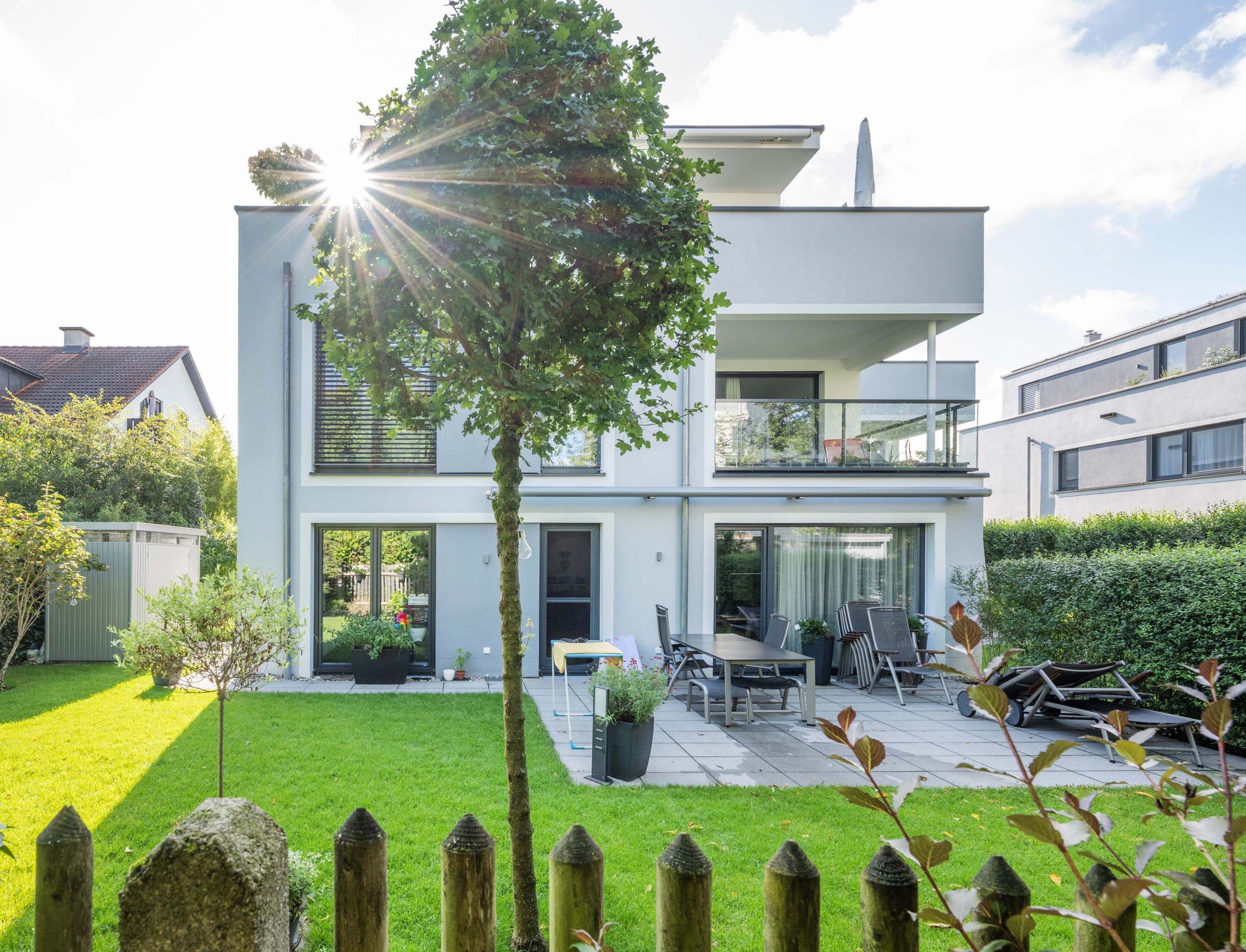 Wohnung zum Kauf 1.059.000 € 4 Zimmer 108 m²<br/>Wohnfläche 1.<br/>Geschoss ab sofort<br/>Verfügbarkeit Gartenstadt Trudering München 81825