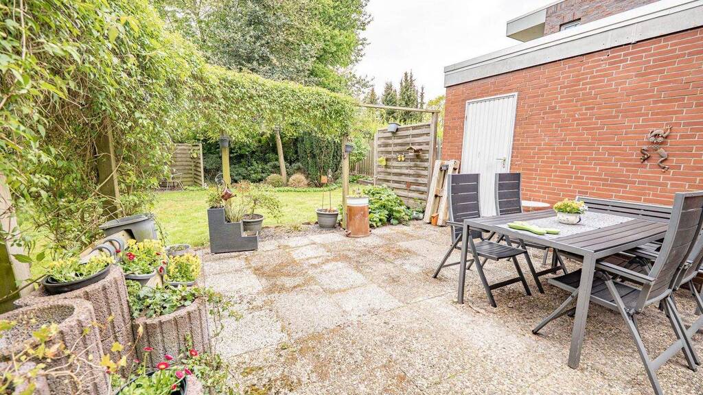 Mehrfamilienhaus zum Kauf 223.000 € 7 Zimmer 140 m² 912 m² Grundstück Jever 26441