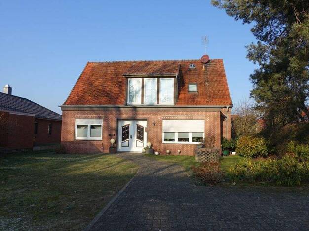 Einfamilienhaus zum Kauf 165.000 € 7 Zimmer 183 m² 1.021 m² Grundstück Schweringen 27333